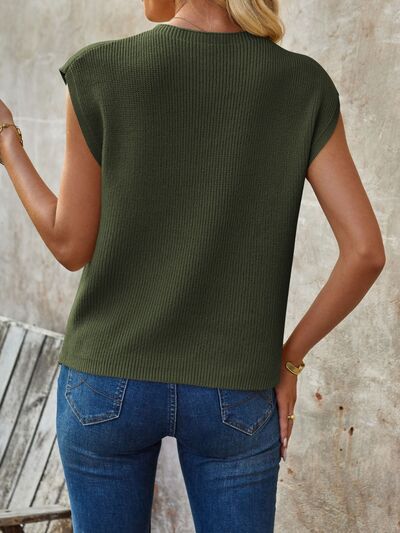 Pocketed Round Neck Knit Top